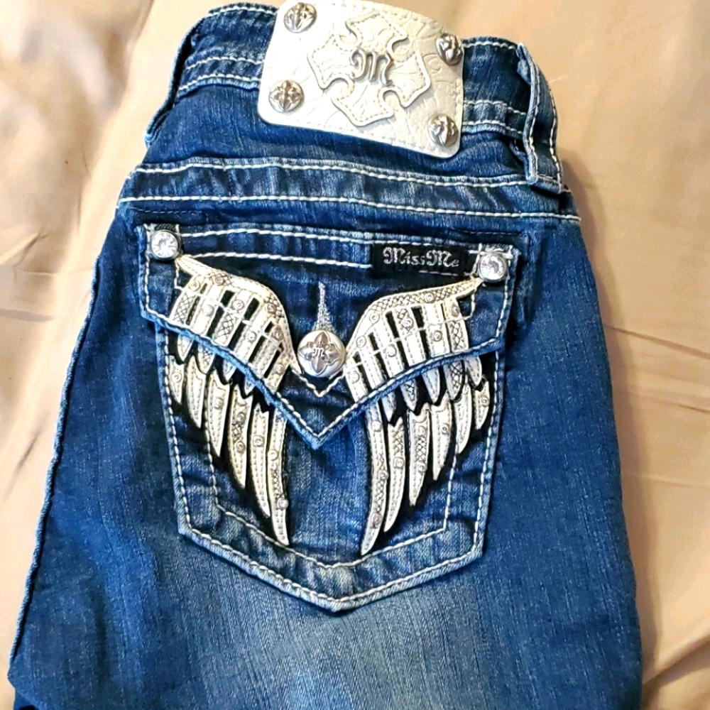 MISS ME JEAN CAPRI
